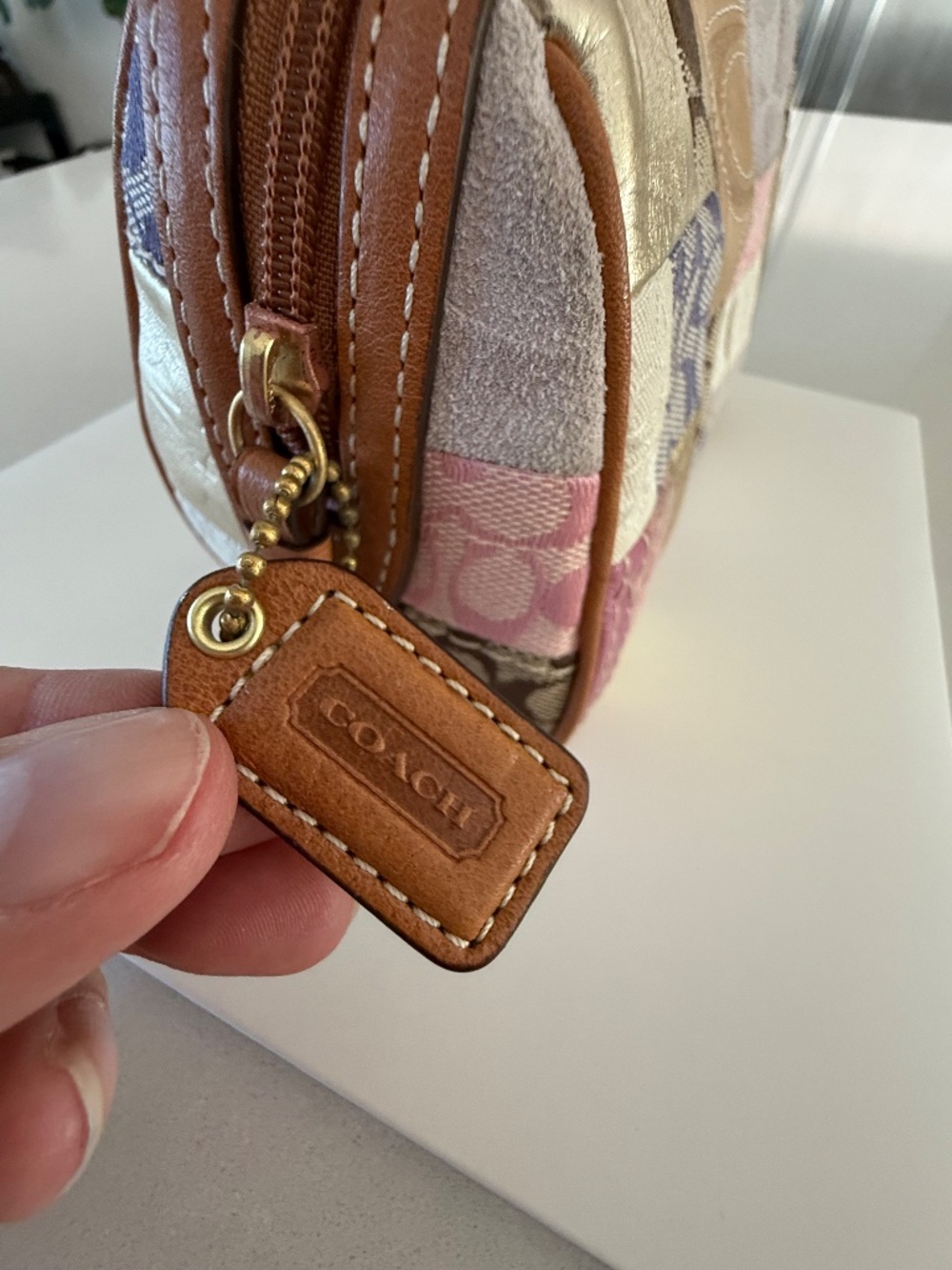 Coach Clutch - Picture 3 of 9